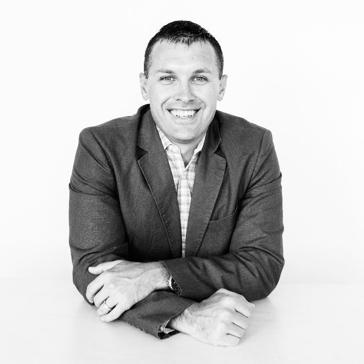 Black and white photo of clay banks 